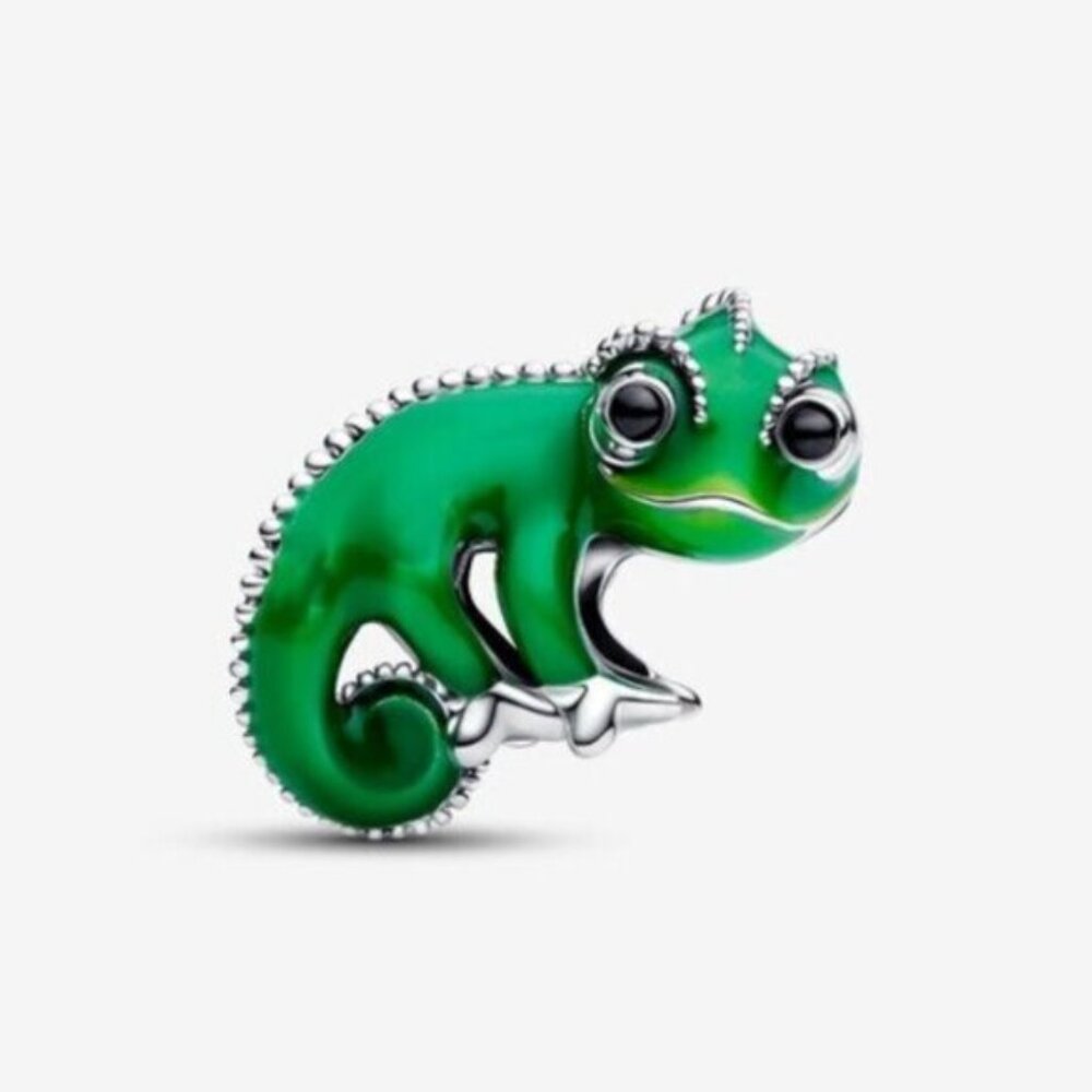 ✅Pandora Disney Tangled Pascal Colour-changing Charm